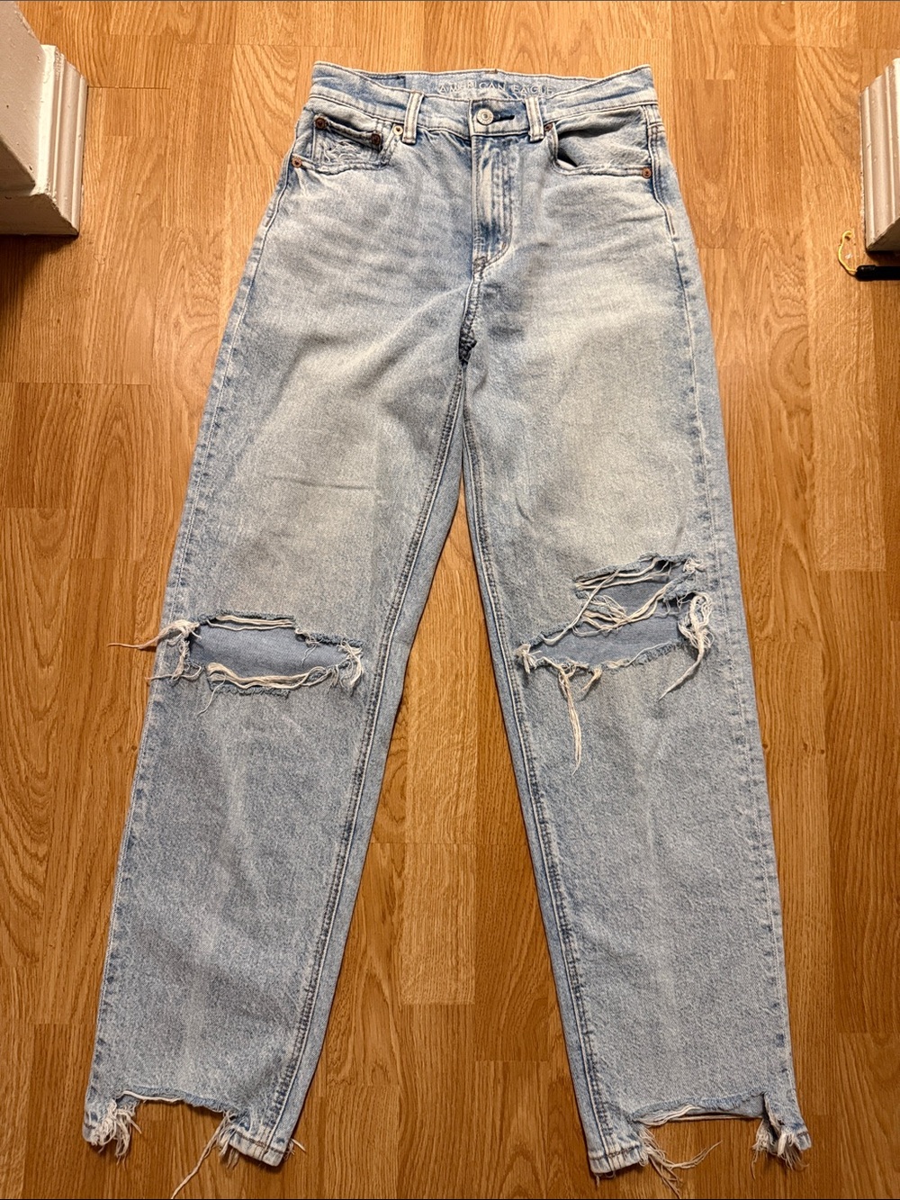 American Eagle Outfitters Light Blue Distressed Straight-Leg Jeans